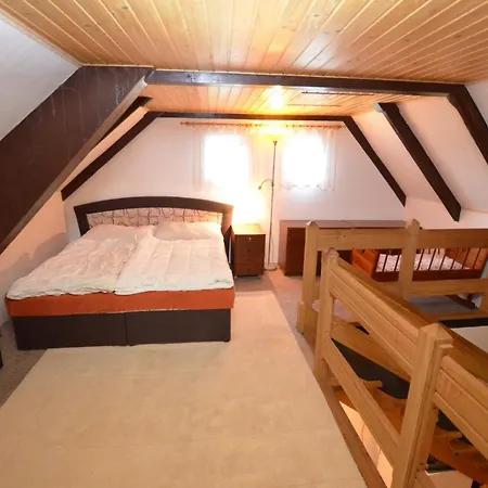 Poolincluded - Chalet Peha Domek alpejski Vselibice